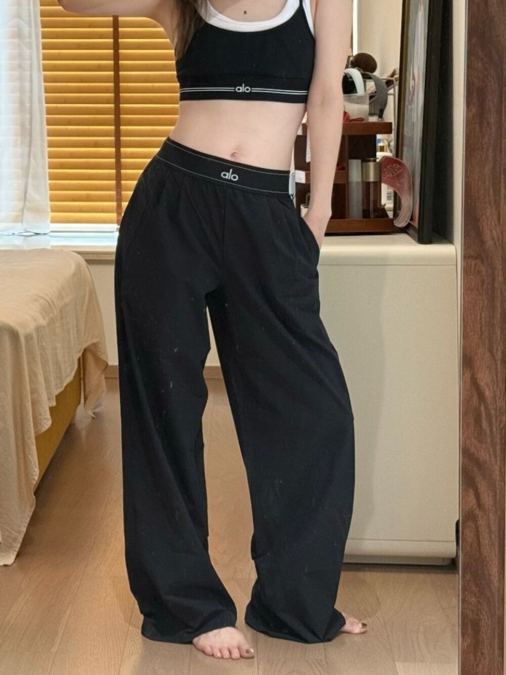 NWT🎑 Regular ALO Yoga Suit Up Trouser Black🖤Work and casual pants